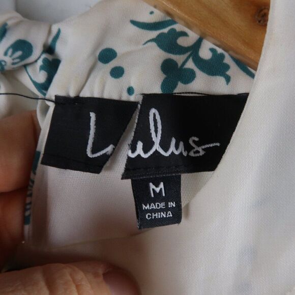 LULU'S GREEN & WHITE I CAN SEA IT NOW MEDALLION PRINT SHIFT MINI DRESS SIZE M - Picture 4 of 11